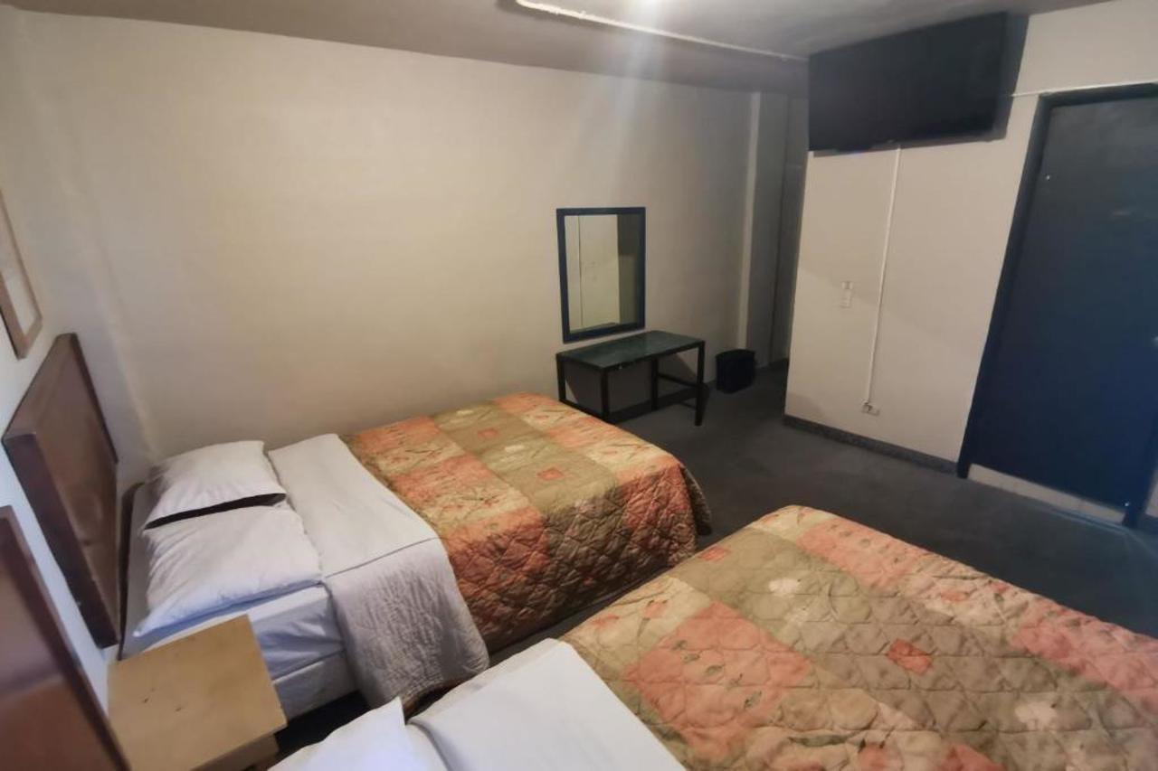 Capital O Hotel Plaza, Мехикали Екстериор снимка
