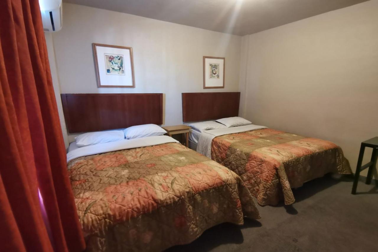Capital O Hotel Plaza, Мехикали Екстериор снимка