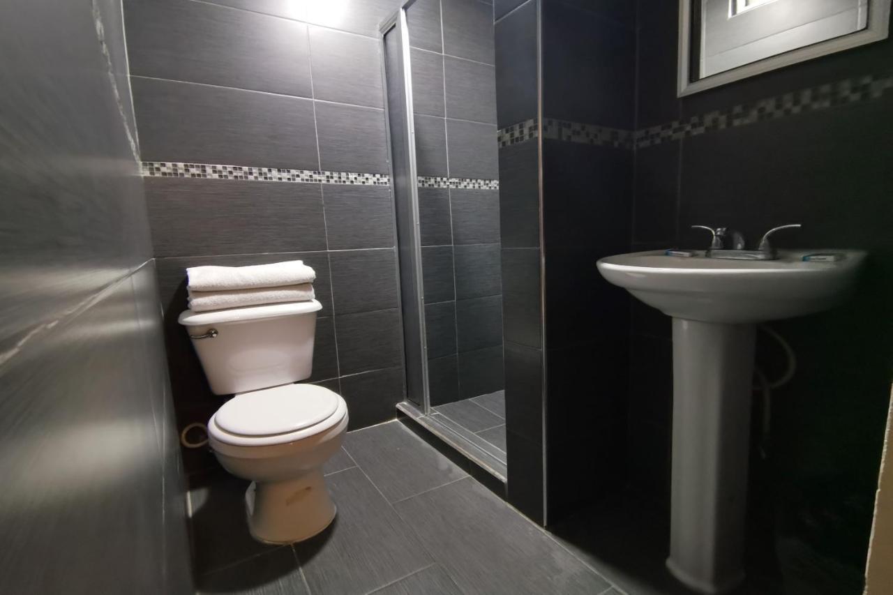 Capital O Hotel Plaza, Мехикали Екстериор снимка
