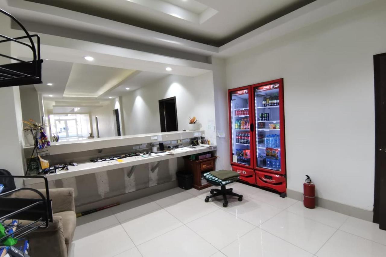 Capital O Hotel Plaza, Мехикали Екстериор снимка