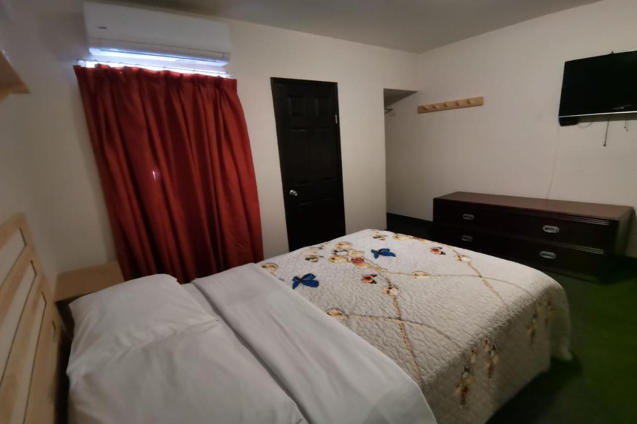 Capital O Hotel Plaza, Мехикали Екстериор снимка