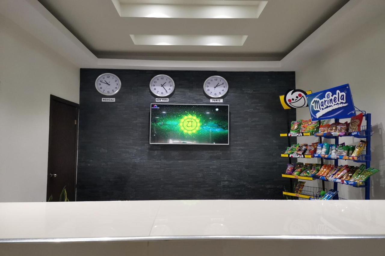 Capital O Hotel Plaza, Мехикали Екстериор снимка